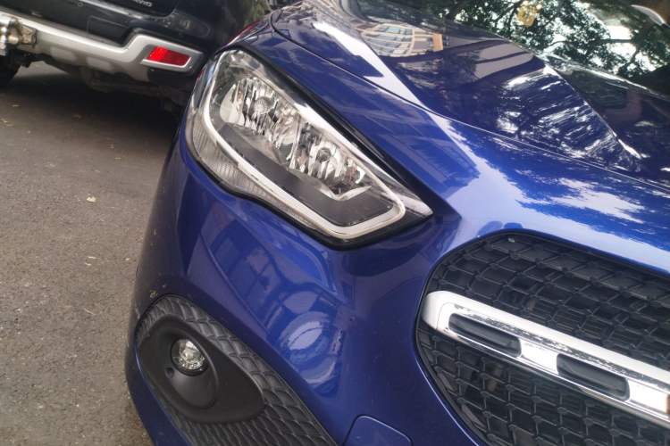 Used Mercedes-Benz GLA 2020 GLA 180 Right Front Headlight