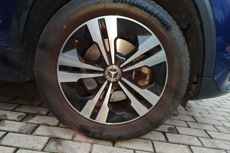 Used Mercedes-Benz GLA 2020 GLA 200 Right Front Wheel Hub