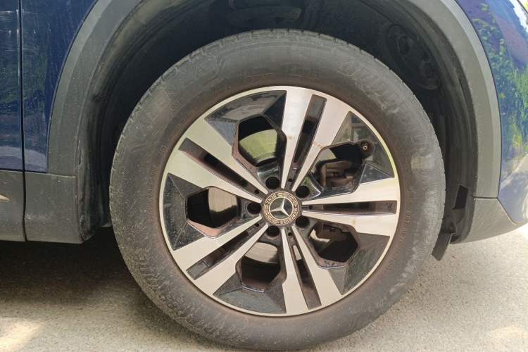 Used Mercedes-Benz GLA 2020 GLA 200 Right Front Wheel Hub