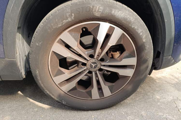 Used Mercedes-Benz GLA 2020 GLA 200 Right Front Wheel Hub