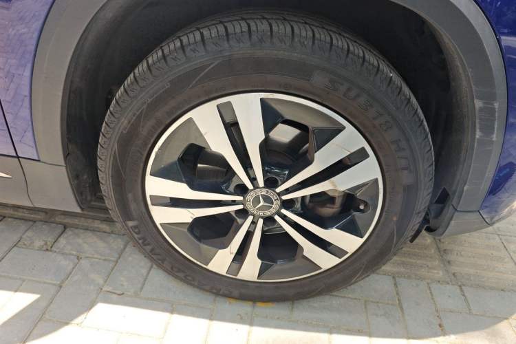 Used Mercedes-Benz GLA 2020 GLA 200 Right Front Wheel Hub