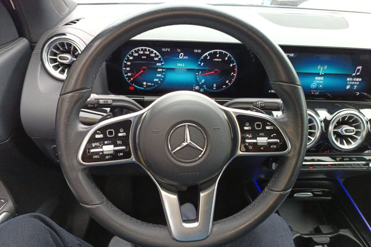 Used Mercedes-Benz GLA 2020 GLA 200 Steering Wheel