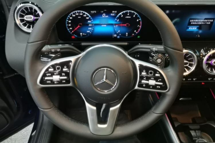 Used Mercedes-Benz GLA 2020 GLA 200 4MATIC Steering Wheel