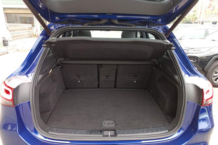 Used Mercedes-Benz GLA 2020 GLA 200 Trunk