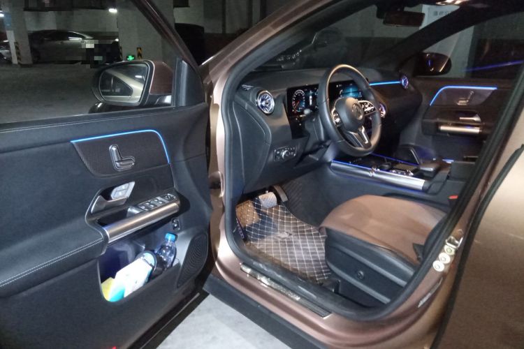 Used Mercedes-Benz GLA 2020 GLA 200 Driver Seat