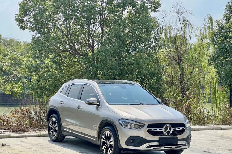 Used Mercedes-Benz GLA 2020 GLA 200 Exterior 2