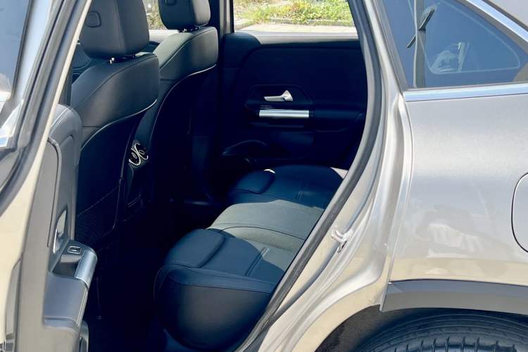 Used Mercedes-Benz GLA 2020 GLA 200 Interior 6