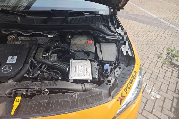 Used Mercedes-Benz GLA 2020 GLA 200 Engine Bay Left