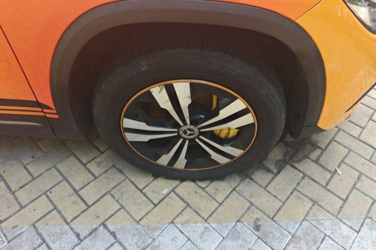 Used Mercedes-Benz GLA 2020 GLA 200 Right Front Wheel Hub