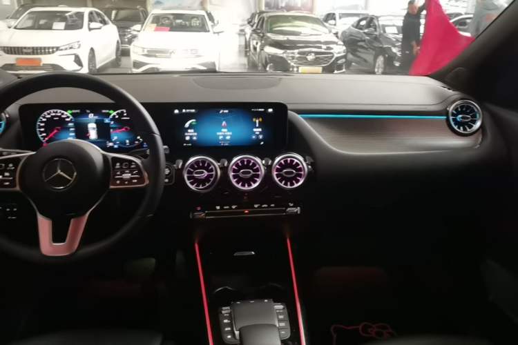 Used Mercedes-Benz GLA 2020 GLA 200 Audio And AC Panel