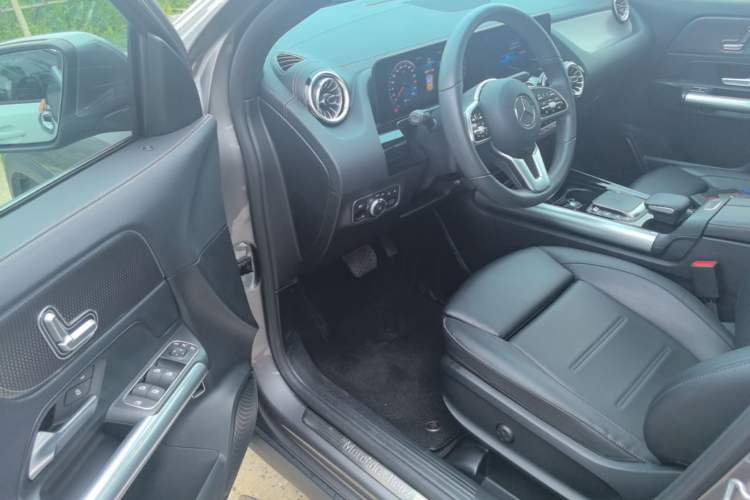 Used Mercedes-Benz GLA 2020 GLA 200 Driver Seat