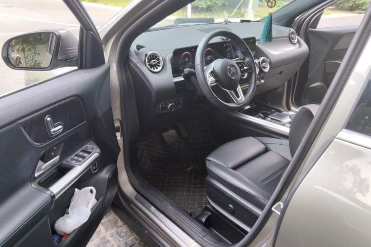 Used Mercedes-Benz GLA 2020 GLA 200 Driver Seat