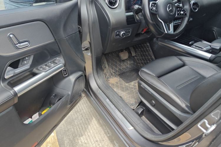 Used Mercedes-Benz GLA 2020 GLA 180 Driver Seat