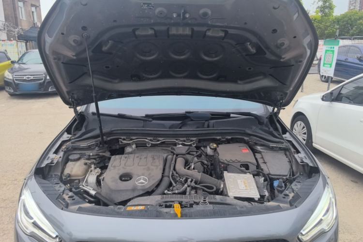 Used Mercedes-Benz GLA 2020 GLA 200 Engine Bay