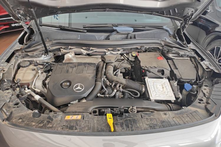 Used Mercedes-Benz GLA 2020 GLA 200 Engine Bay