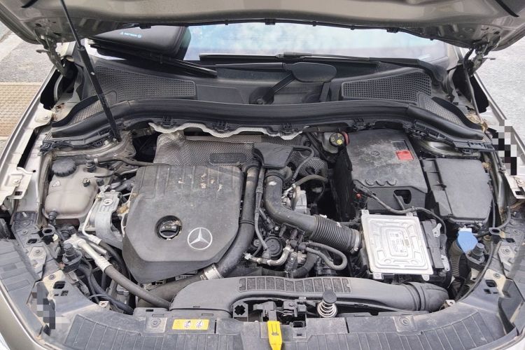 Used Mercedes-Benz GLA 2020 GLA 200 Engine Bay