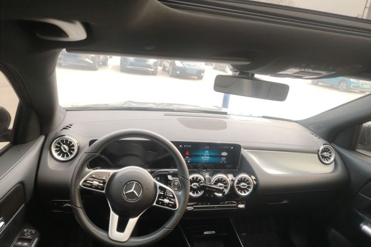 Used Mercedes-Benz GLA 2020 GLA 200 Interior 2