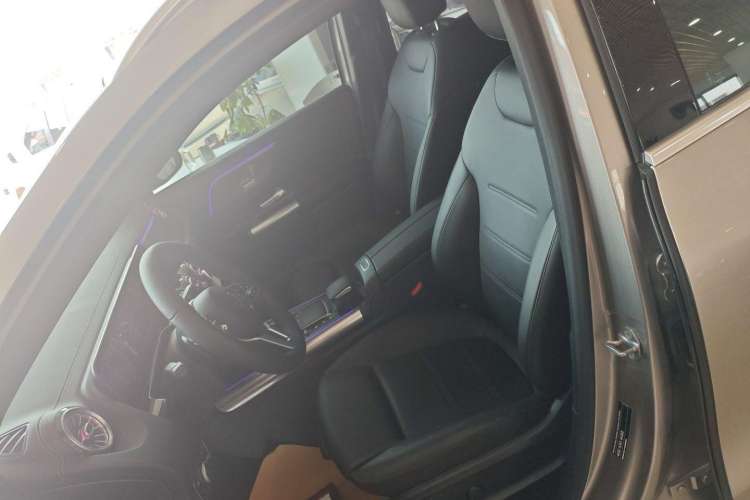 Used Mercedes-Benz GLA 2020 GLA 200 Left Front Seat
