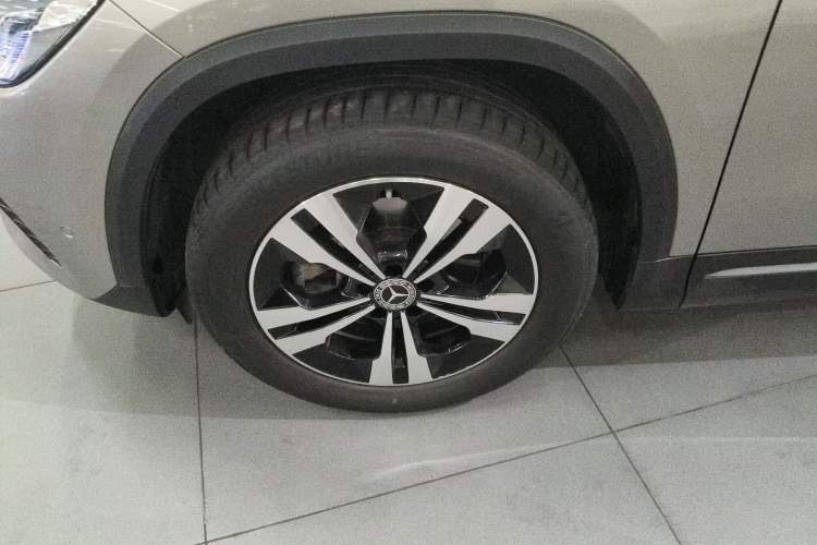Used Mercedes-Benz GLA 2020 GLA 200 Left Front Wheel Hub
