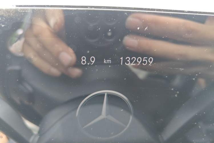 Used Mercedes-Benz GLA 2020 GLA 180 Odometer Close Up