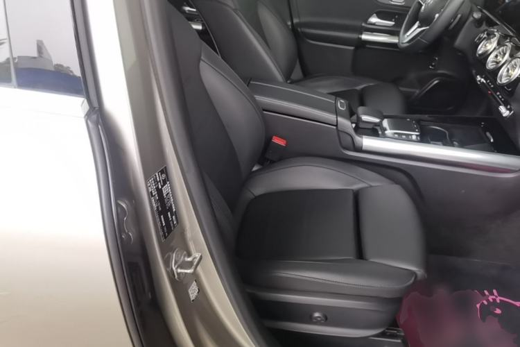 Used Mercedes-Benz GLA 2020 GLA 200 Right Front Seat