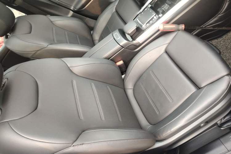 Used Mercedes-Benz GLA 2020 GLA 200 Right Front Seat
