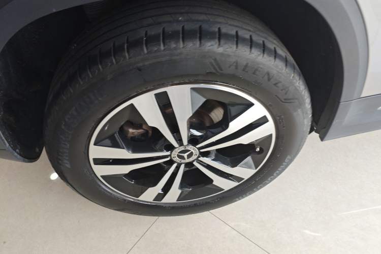 Used Mercedes-Benz GLA 2020 GLA 200 Right Rear Wheel Hub