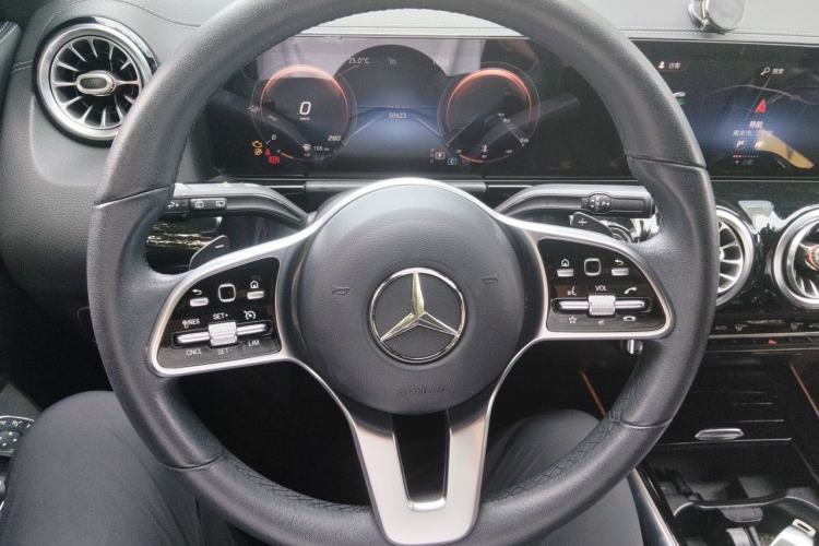 Used Mercedes-Benz GLA 2020 GLA 200 Steering Wheel