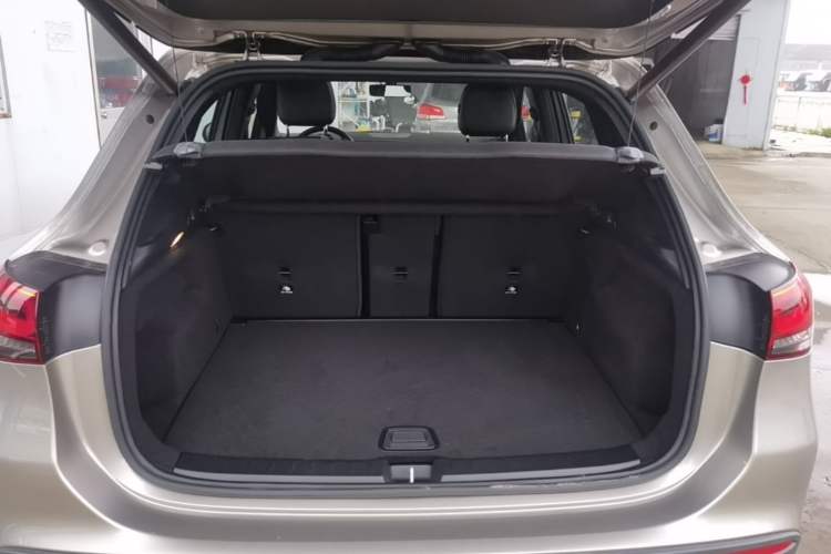 Used Mercedes-Benz GLA 2020 GLA 200 Trunk