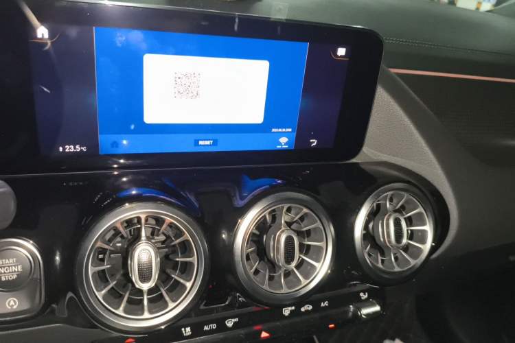 Used Mercedes-Benz GLA 2020 GLA 200 Audio And AC Panel