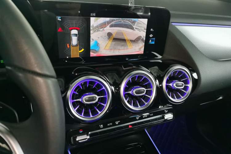 Used Mercedes-Benz GLA 2020 GLA 200 Audio And AC Panel