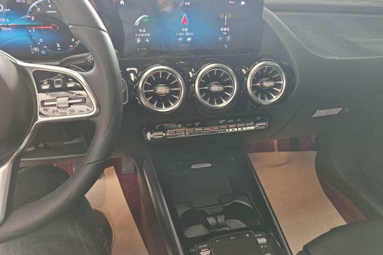 Used Mercedes-Benz GLA 2020 GLA 180 Audio And AC Panel