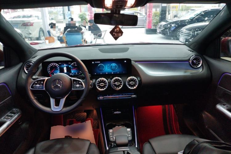 Used Mercedes-Benz GLA 2020 GLA 200 Center Console