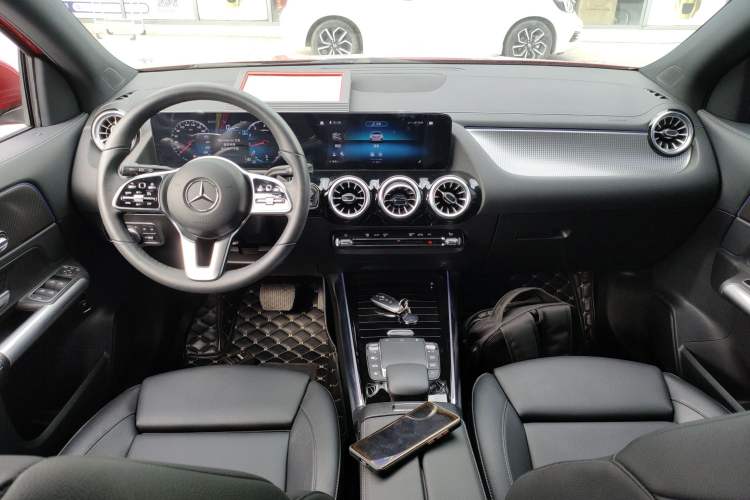 Used Mercedes-Benz GLA 2020 GLA 200 Center Console