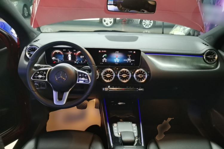 Used Mercedes-Benz GLA 2020 GLA 200 Center Console