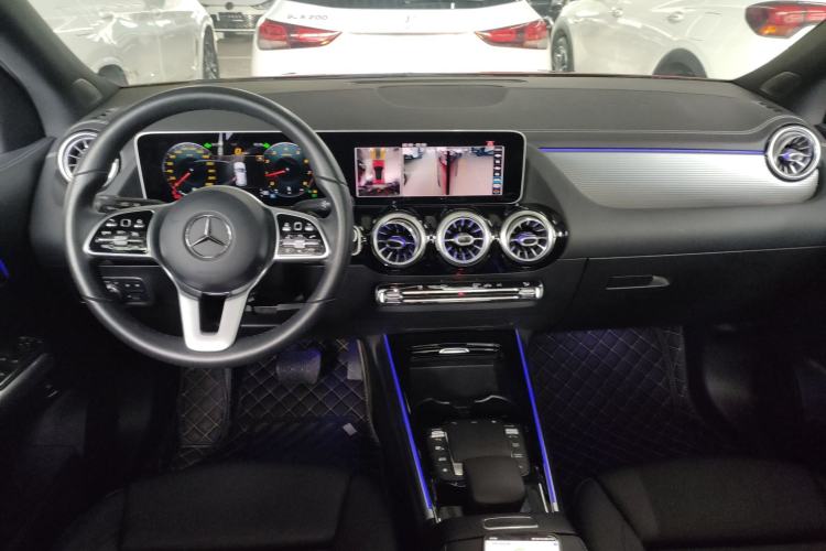 Used Mercedes-Benz GLA 2020 GLA 200 Center Console