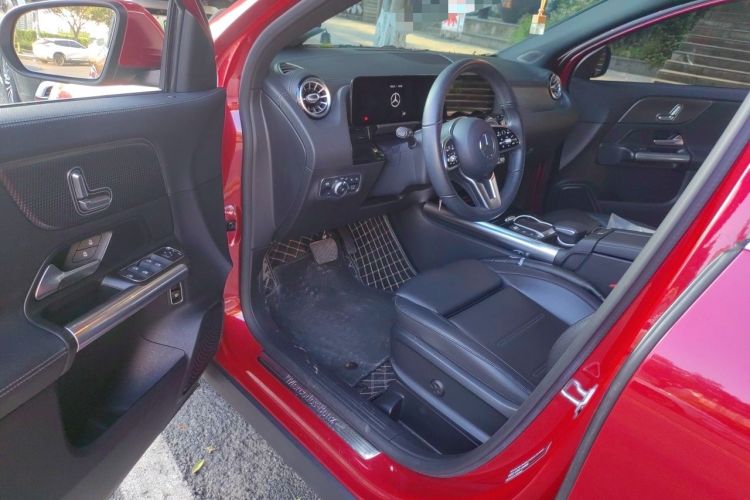Used Mercedes-Benz GLA 2020 GLA 200 Driver Seat