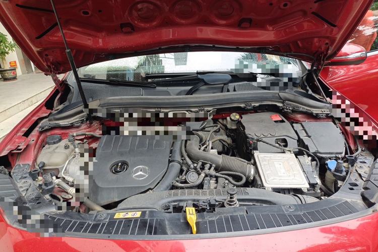 Used Mercedes-Benz GLA 2020 GLA 200 Engine Bay