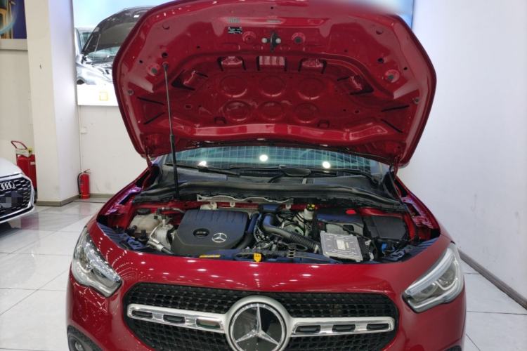 Used Mercedes-Benz GLA 2020 GLA 200 Engine Bay