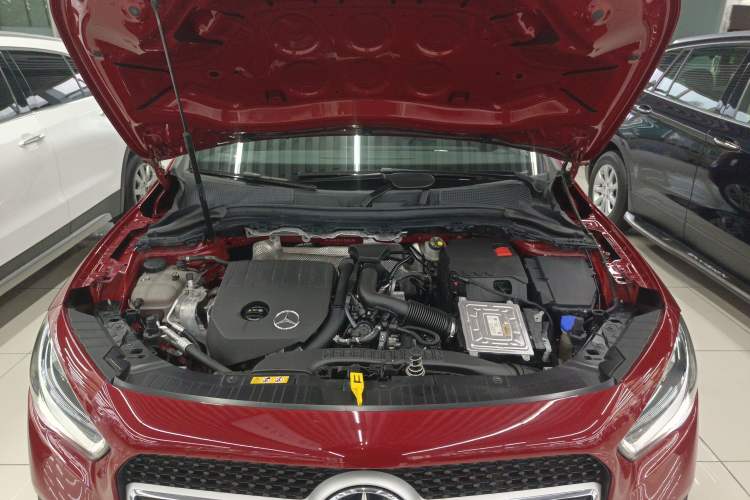 Used Mercedes-Benz GLA 2020 GLA 180 Engine Bay