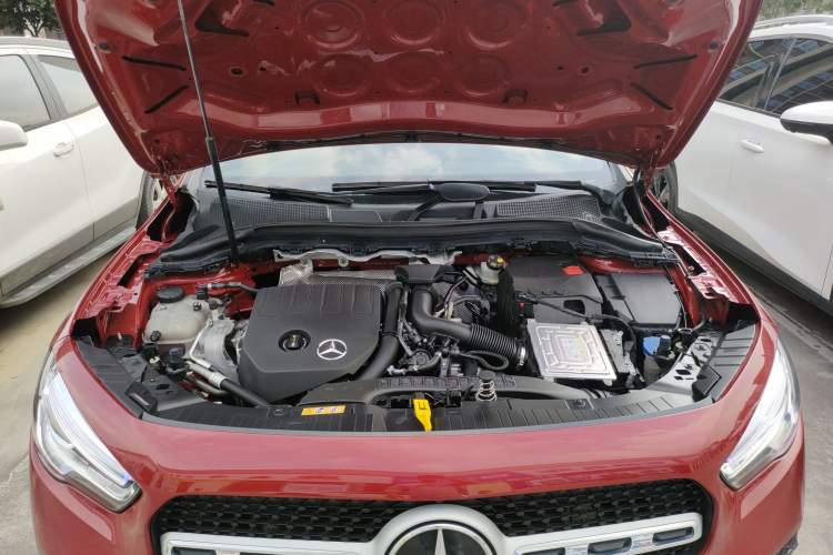 Used Mercedes-Benz GLA 2020 GLA 200 Engine Bay