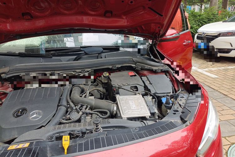 Used Mercedes-Benz GLA 2020 GLA 200 Engine Bay Left
