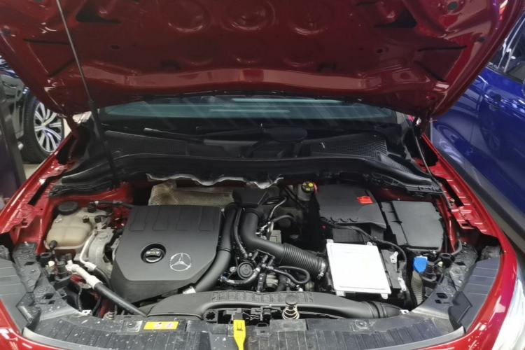 Used Mercedes-Benz GLA 2020 GLA 200 Engine Bay