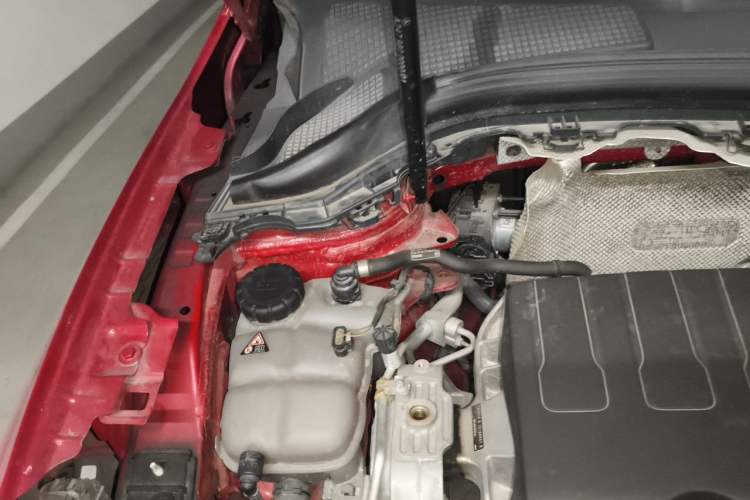 Used Mercedes-Benz GLA 2020 GLA 200 Engine Bay Right
