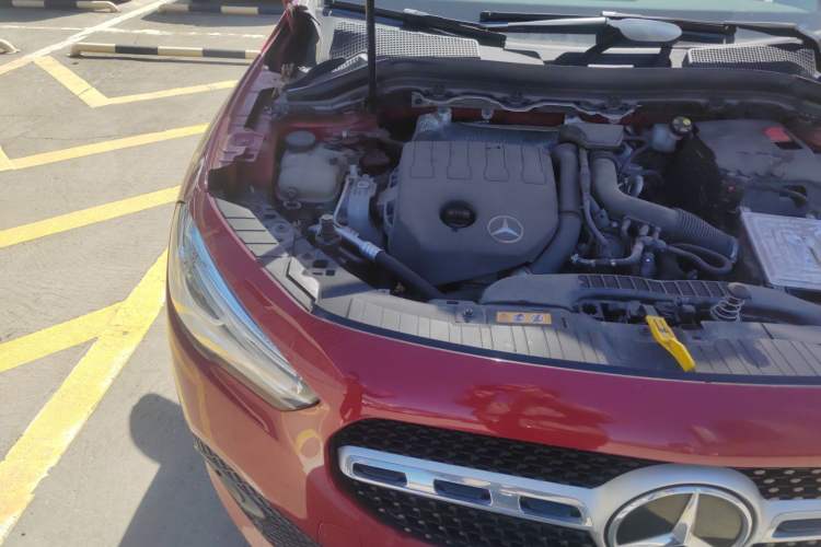 Used Mercedes-Benz GLA 2020 GLA 200 Engine Bay Right