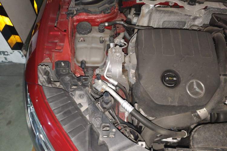 Used Mercedes-Benz GLA 2020 GLA 200 Engine Bay Right
