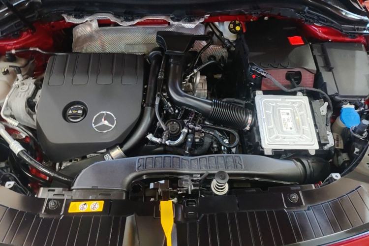 Used Mercedes-Benz GLA 2020 GLA 180 Engine Bay