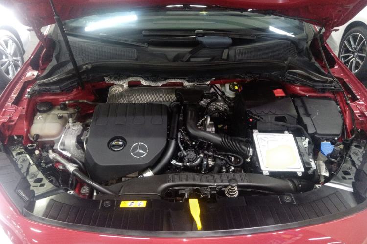 Used Mercedes-Benz GLA 2020 GLA 200 Engine Bay