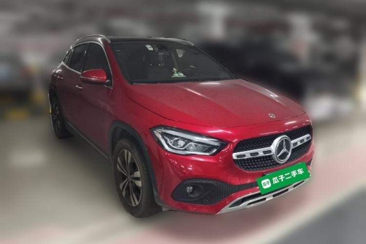 Used Mercedes-Benz GLA 2020 GLA 200 Front Right 45 Deg