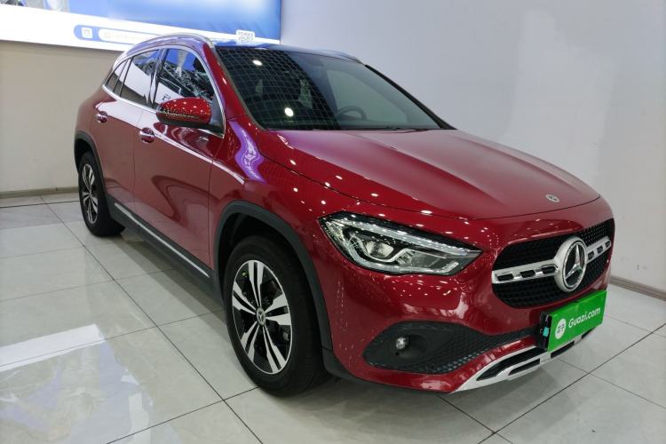 Used Mercedes-Benz GLA 2020 GLA 200 Front Right 45 Deg